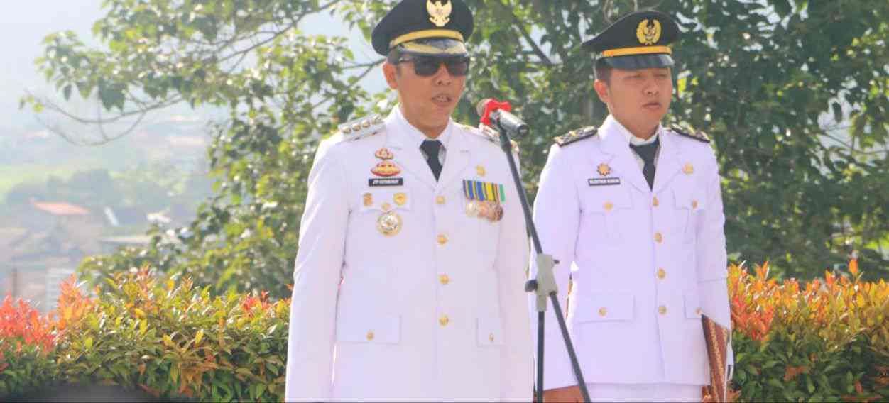 Bupati Taput Pimpin Upacara Peringatan Hari Otonomi Daerah XXX
